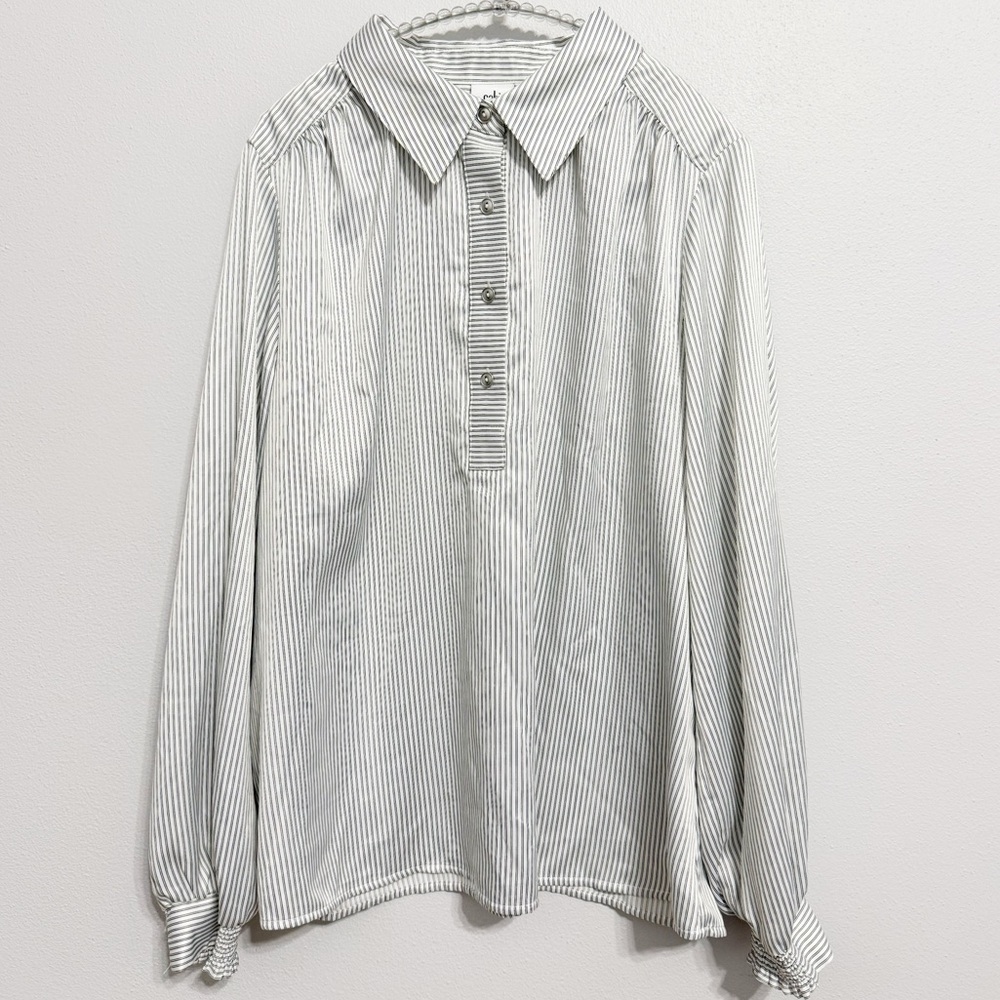 Cabi 4713 Classy Blouse Fall 2024 Medium EUC - Picture 3 of 9